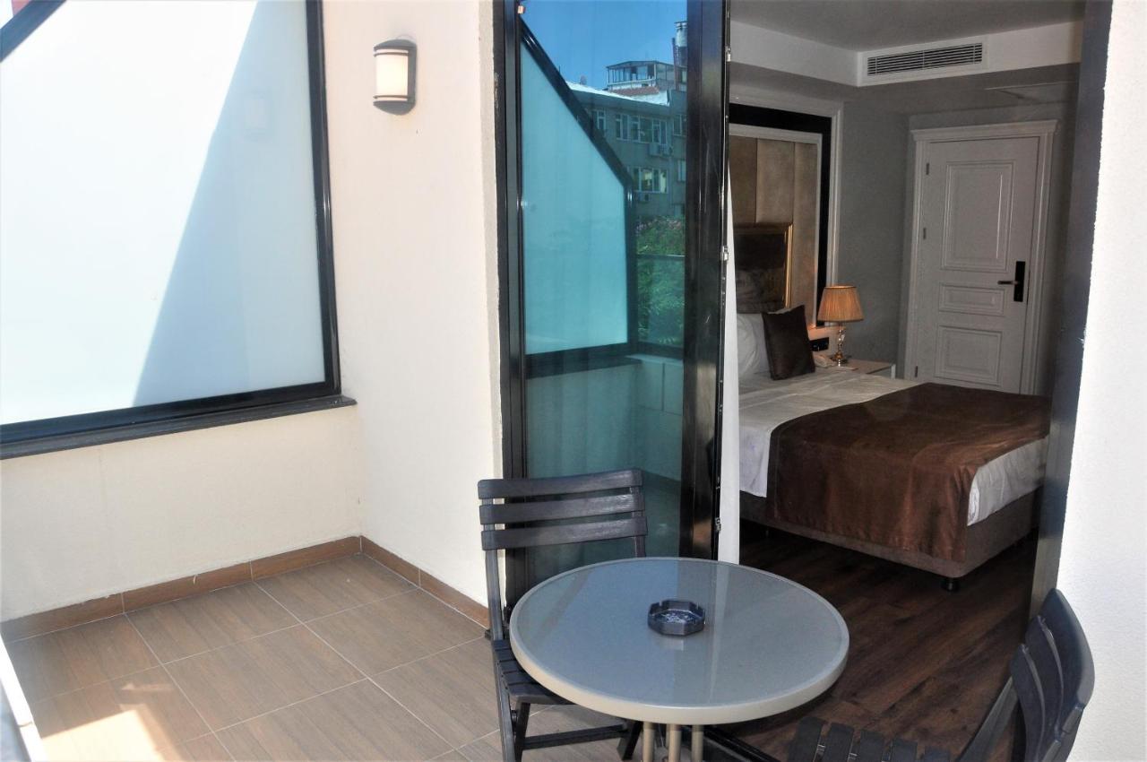 Otel Pell Palace &