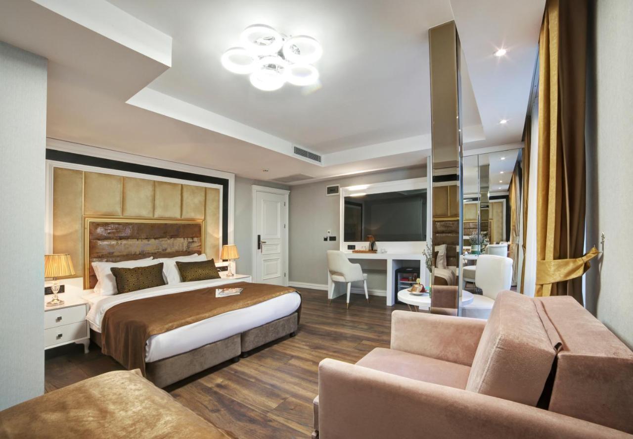 Otel Pell Palace & 2*